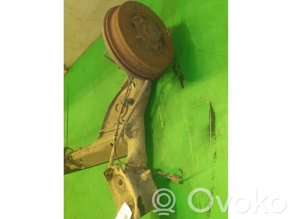 Eje trasero   555016932R