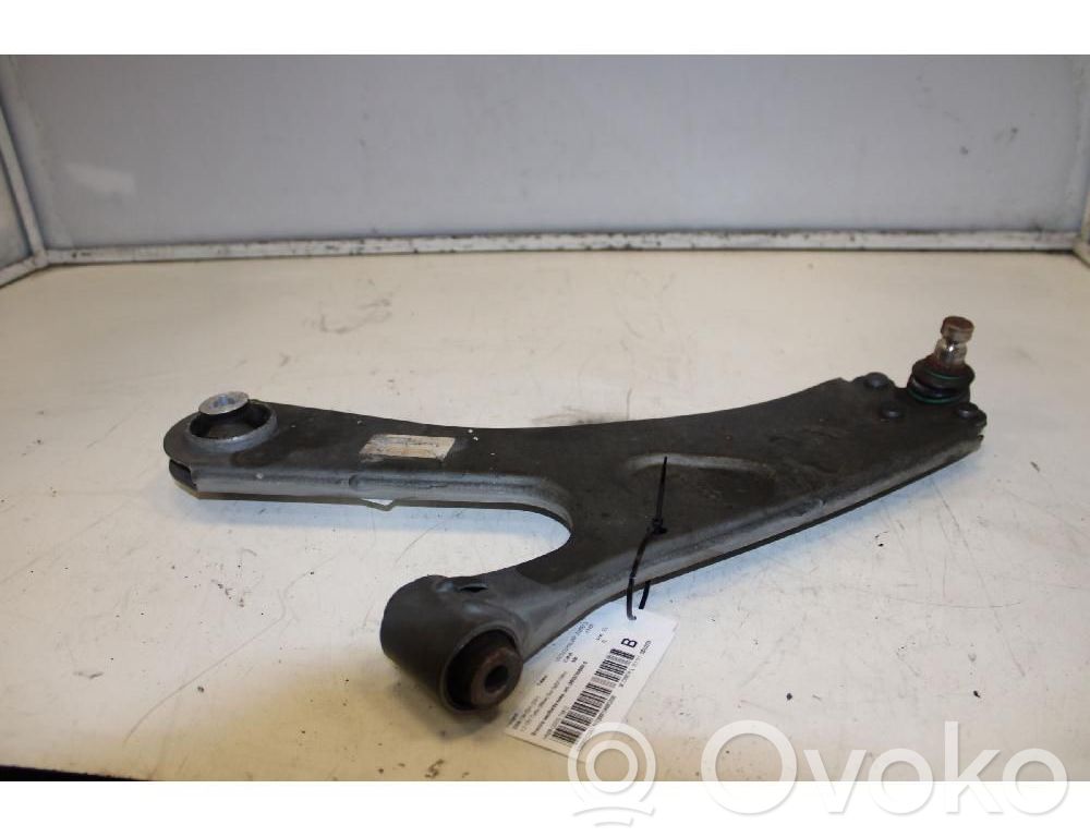 Peugeot 2008 II Braccio di controllo sospensione anteriore inferiore/braccio oscillante 
