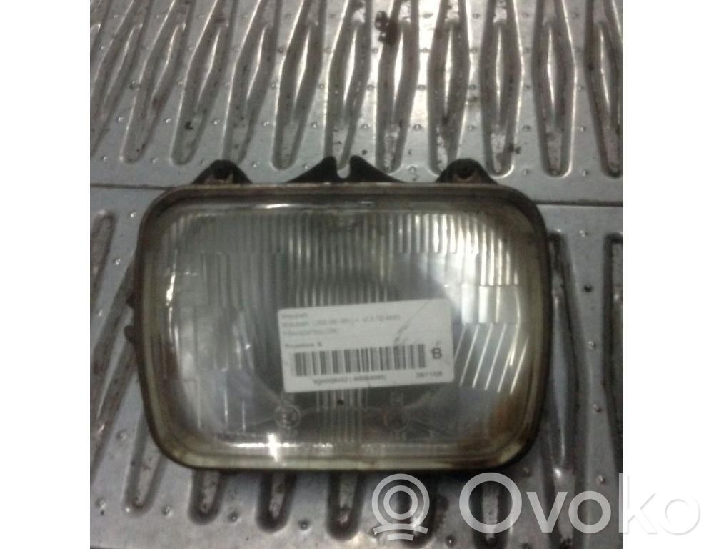 Mitsubishi L200 Phare frontale 