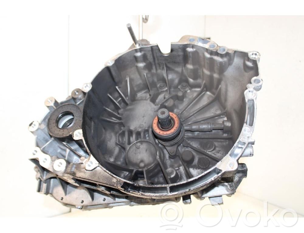 Volvo V40 Scatola del cambio manuale a 5 velocità 
