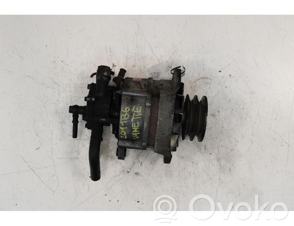 Nissan Vanette Lichtmaschine 