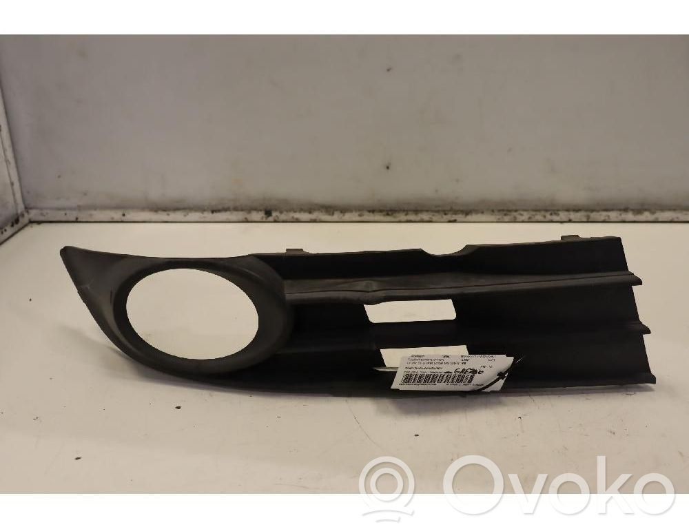 Volkswagen Touran I Grilă/ornament proiector ceață față 