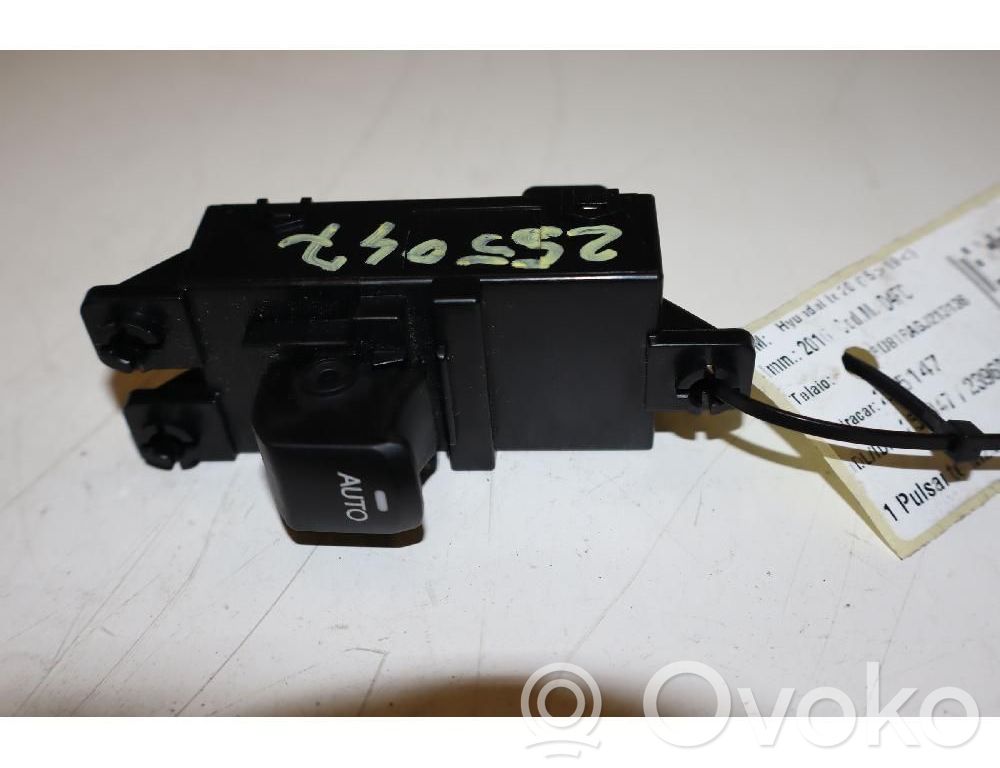 Hyundai ix20 Comutator comandă geamuri electrice 