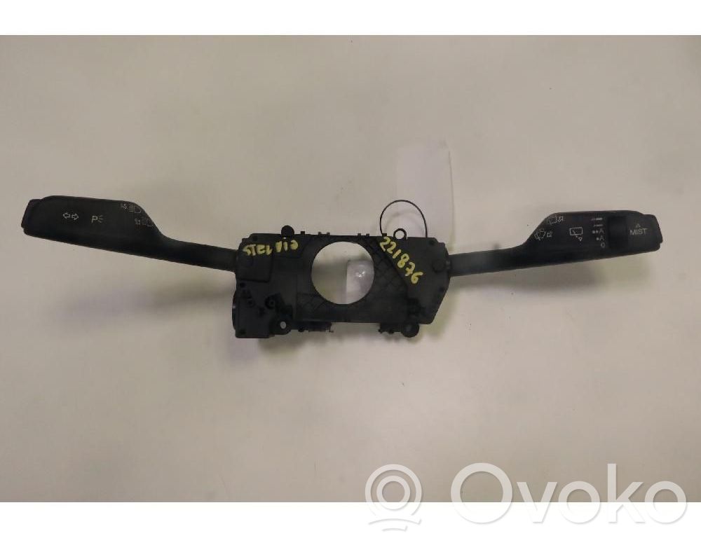 Alfa Romeo Stelvio Przełącznik świateł 
