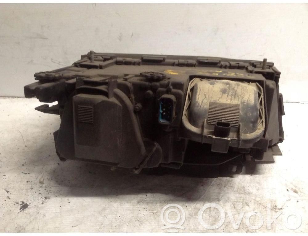 Scheinwerfer   63128352021