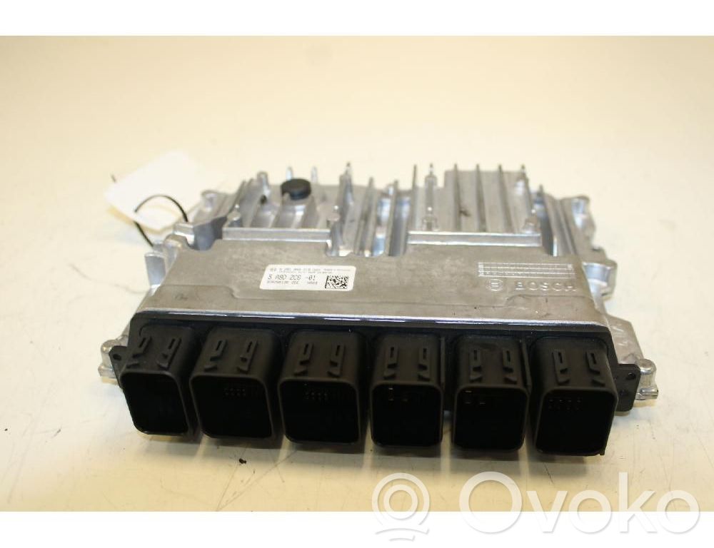 BMW X3 G01 Fuel injection control unit/module 