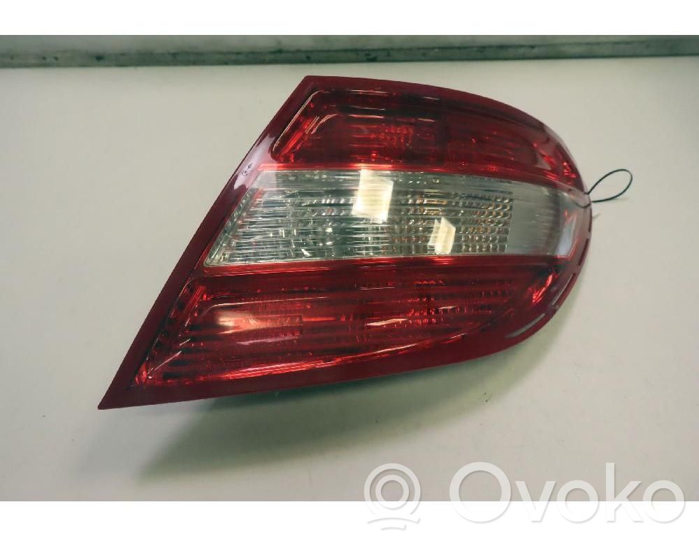 Mercedes-Benz C W204 Luci posteriori