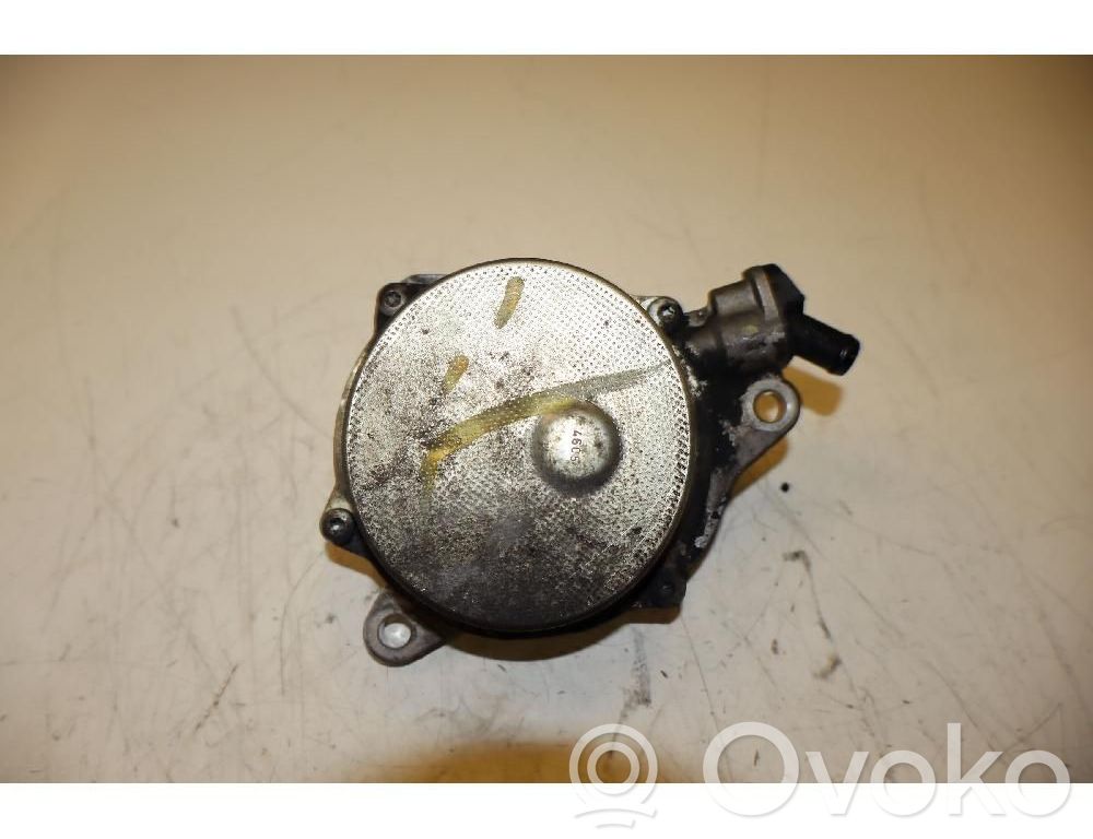 BMW 7 E65 E66 Alipainepumppu 