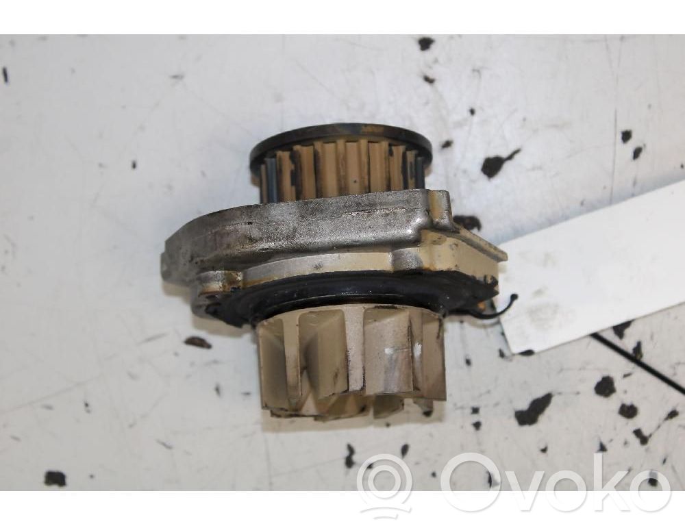 Fiat 124 Spider Pompa dell’acqua 