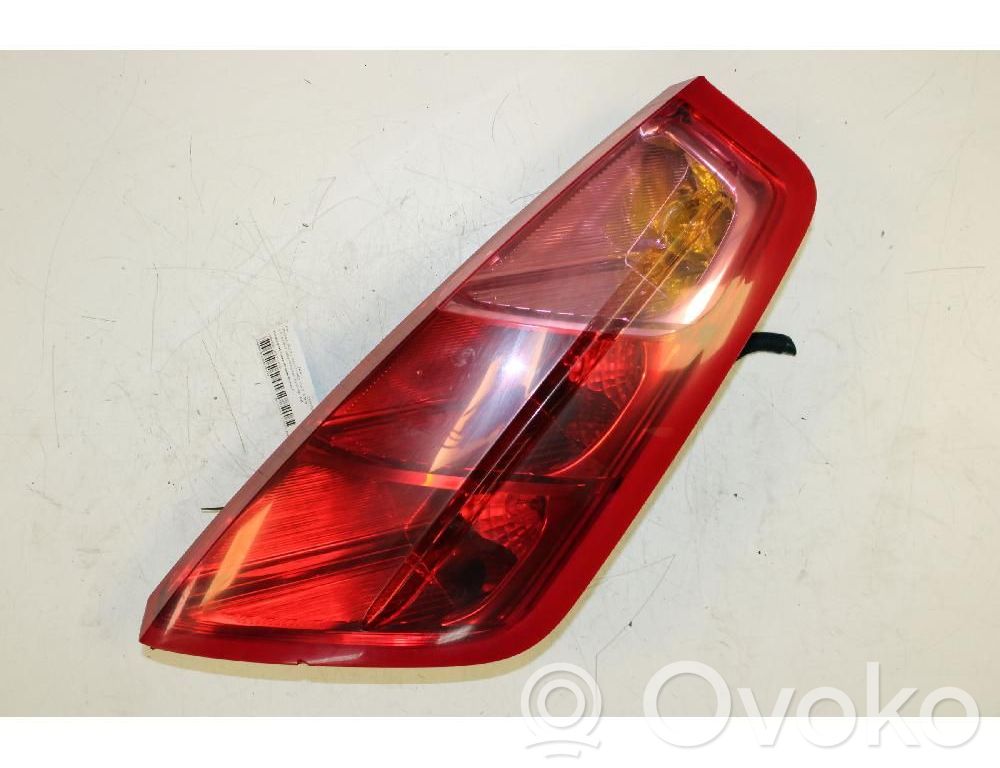 Fiat Grande Punto Lampă spate în caroserie 