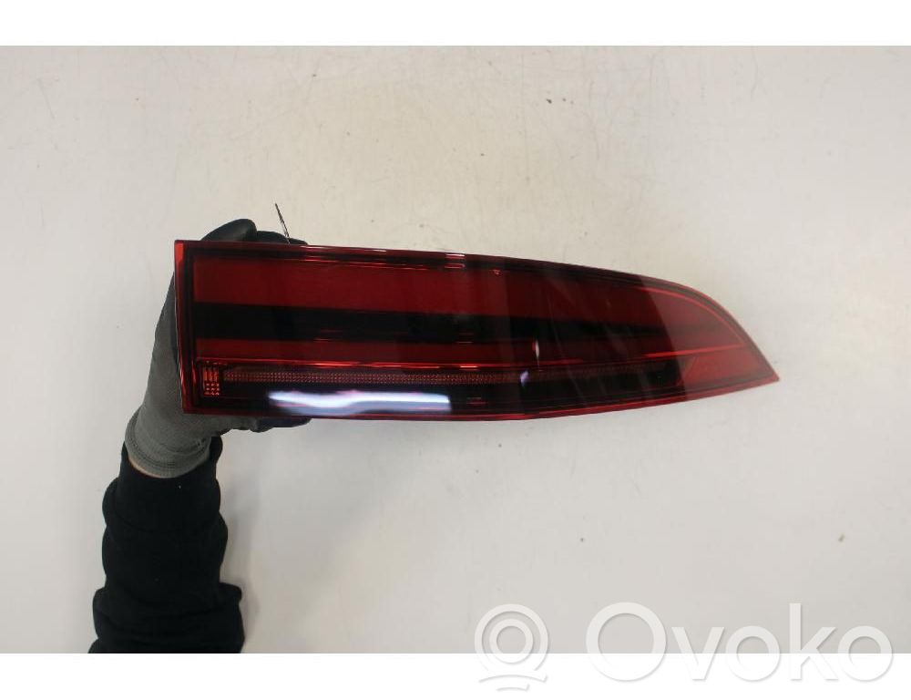 Rear/tail lights   J9C313404CB