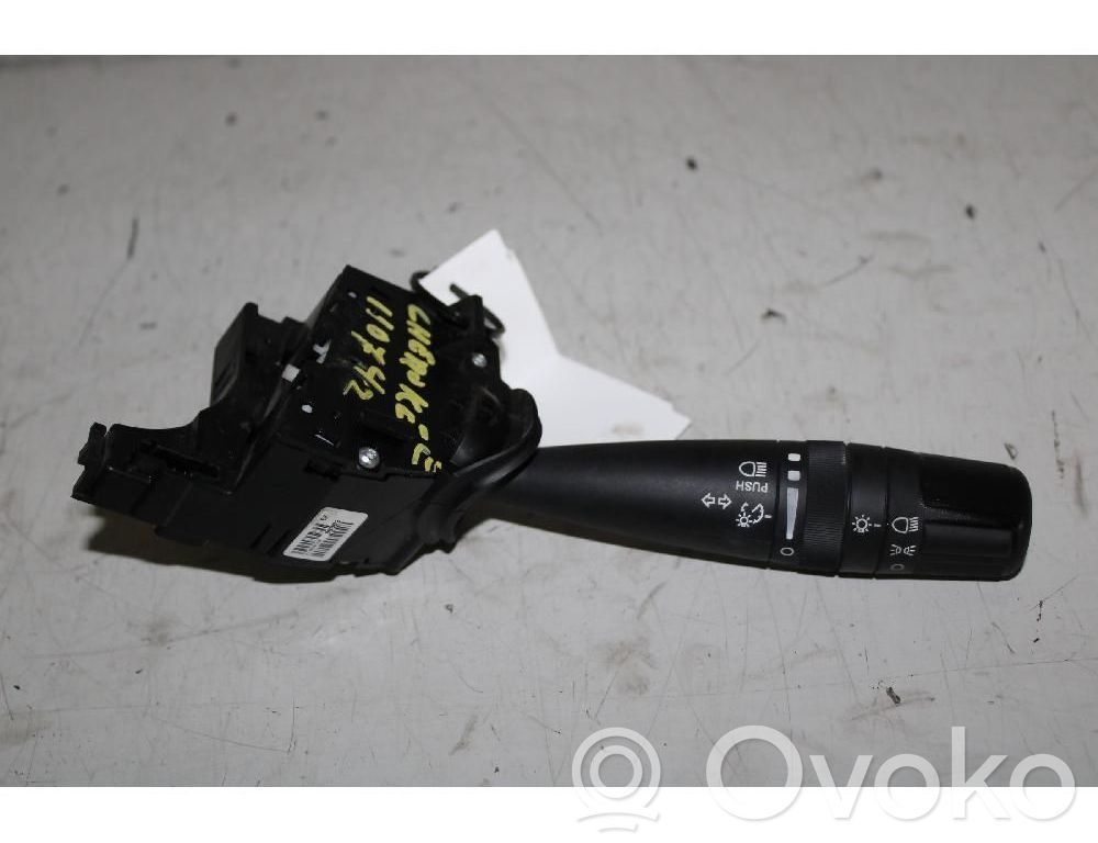 Interruptor de luz   214866148