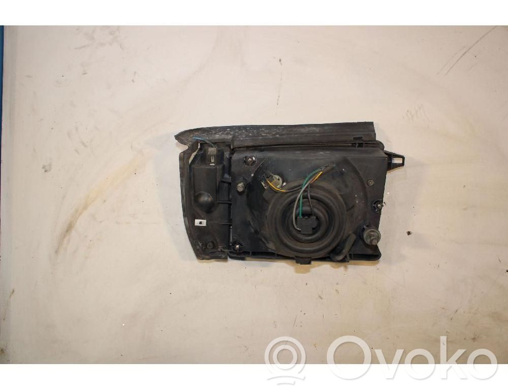 Scheinwerfer   7717886