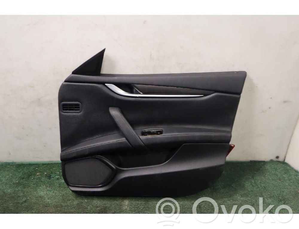 Maserati Ghibli Rivestimento del pannello della portiera anteriore