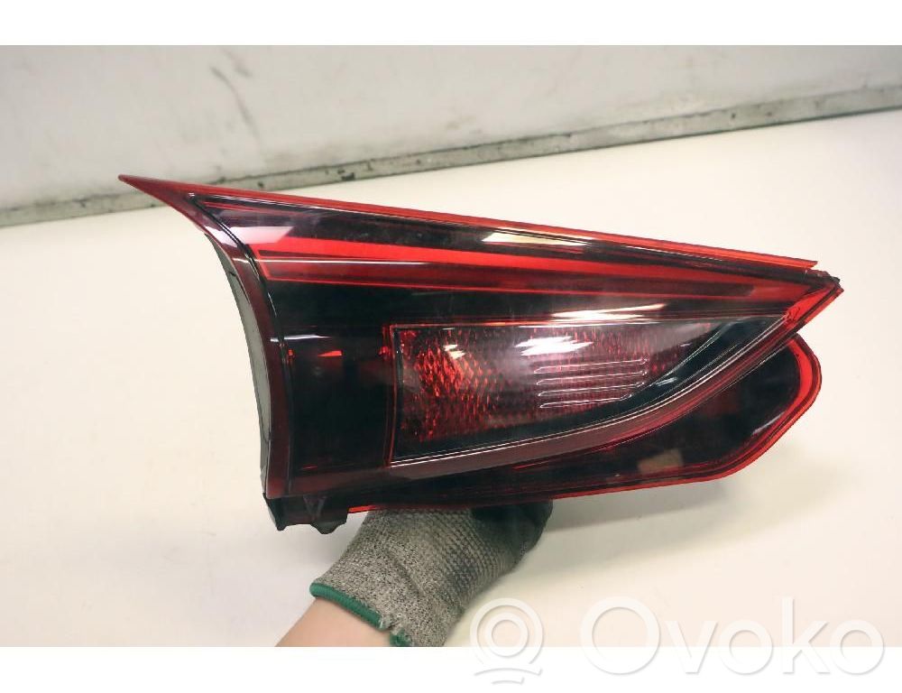 Mazda 3 III Luces portón trasero/de freno 
