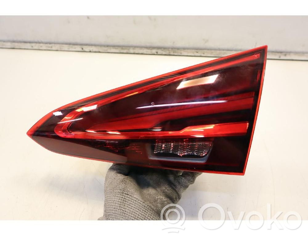 Mercedes-Benz A W177 Lampy tylnej klapy bagażnika 