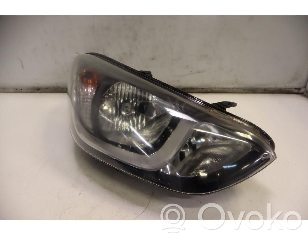 Hyundai i20 (PB PBT) Phare frontale 