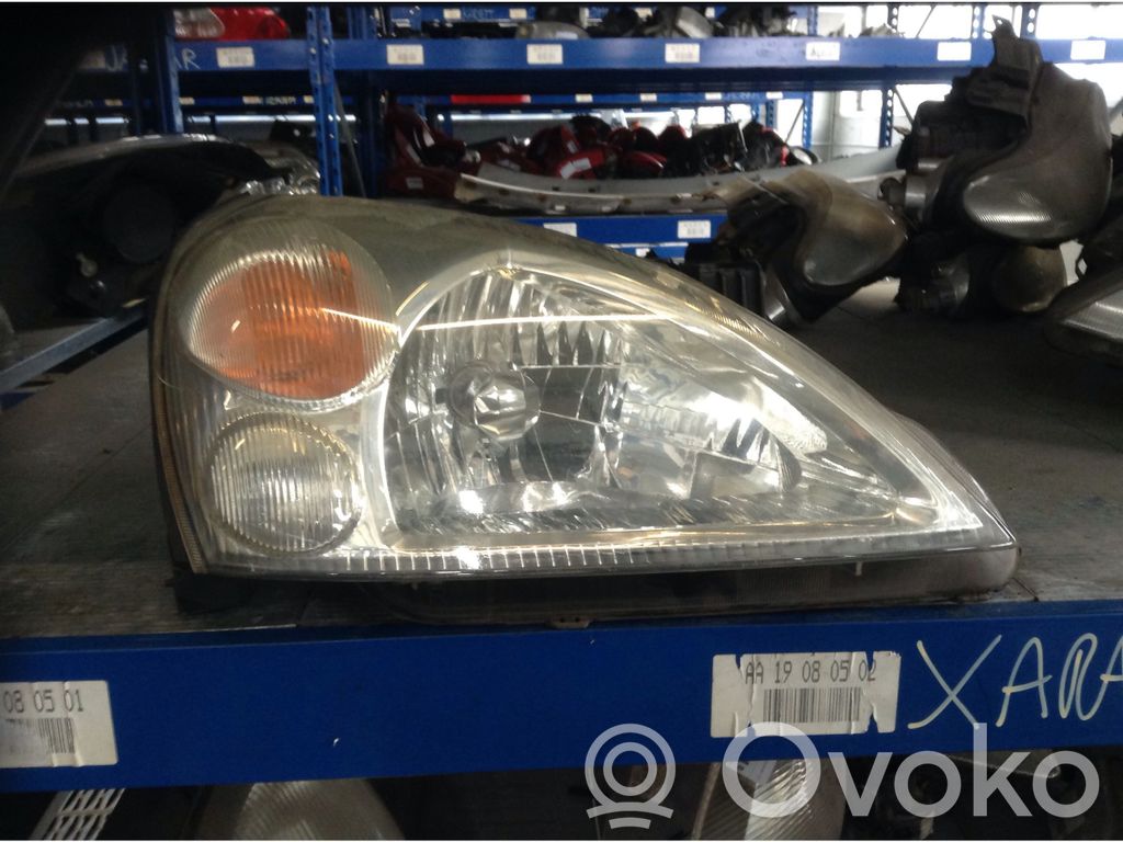 Suzuki Liana Phare frontale