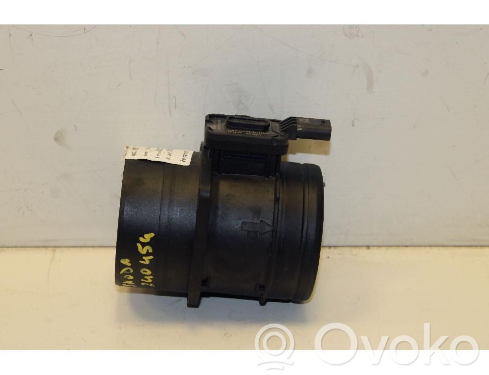 Debitmetru aer   05L906461B