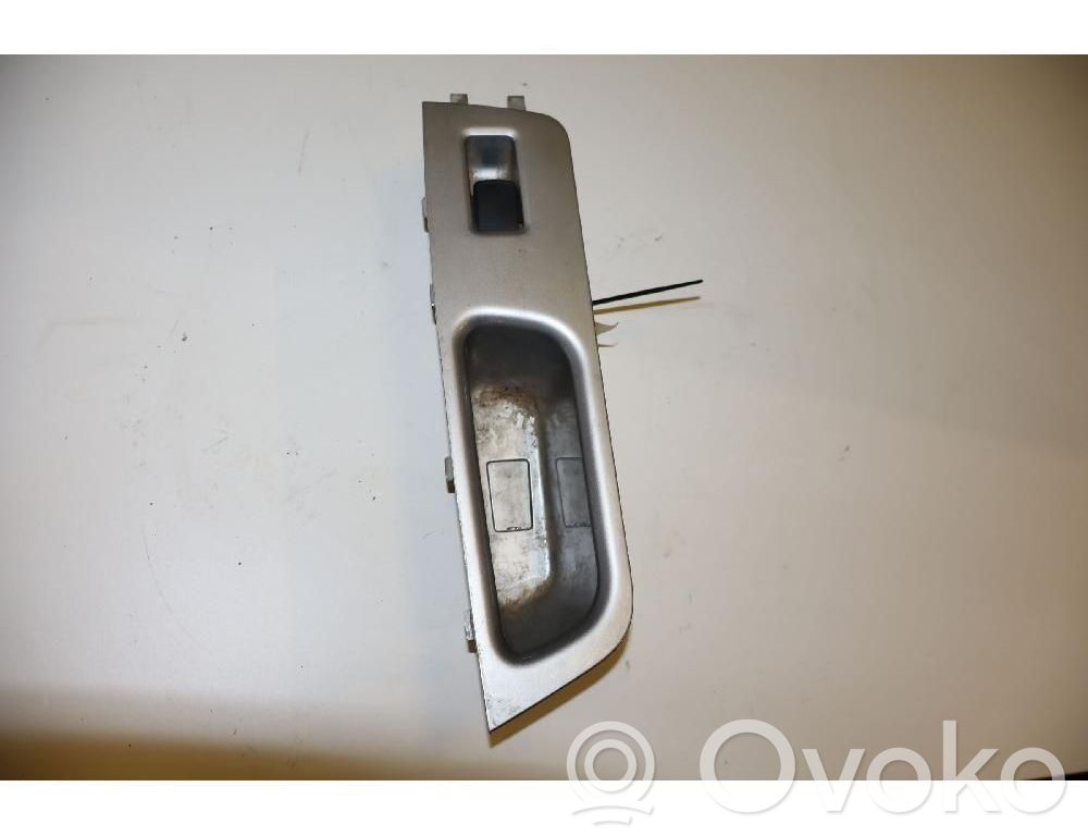 Comutator comandă geamuri electrice   6202301XKZ16A