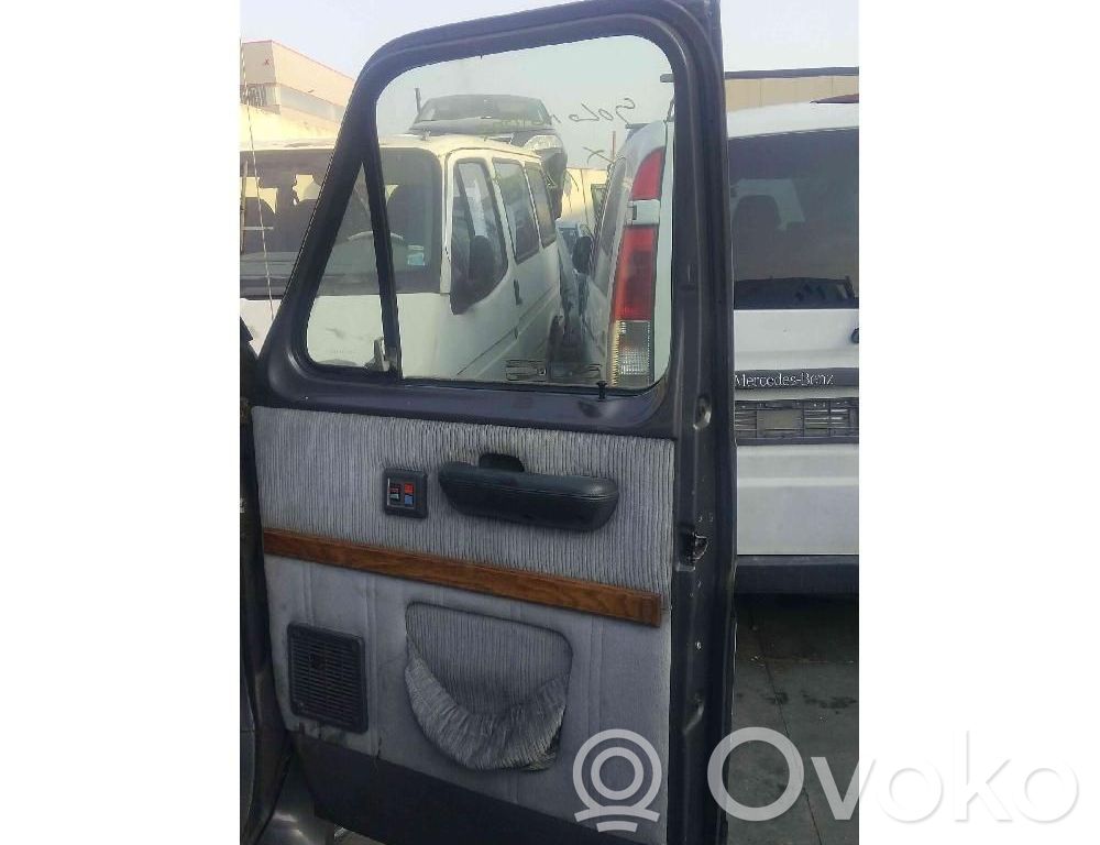 Ford Econoline Ușă față 