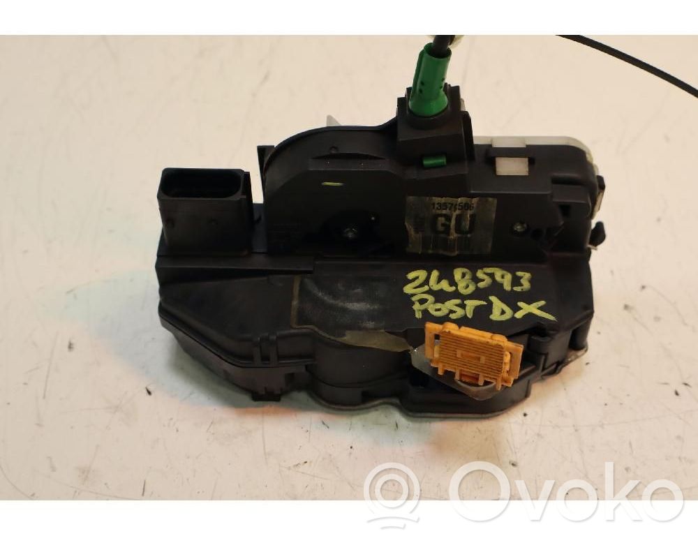Opel Insignia A Serratura portiera posteriore