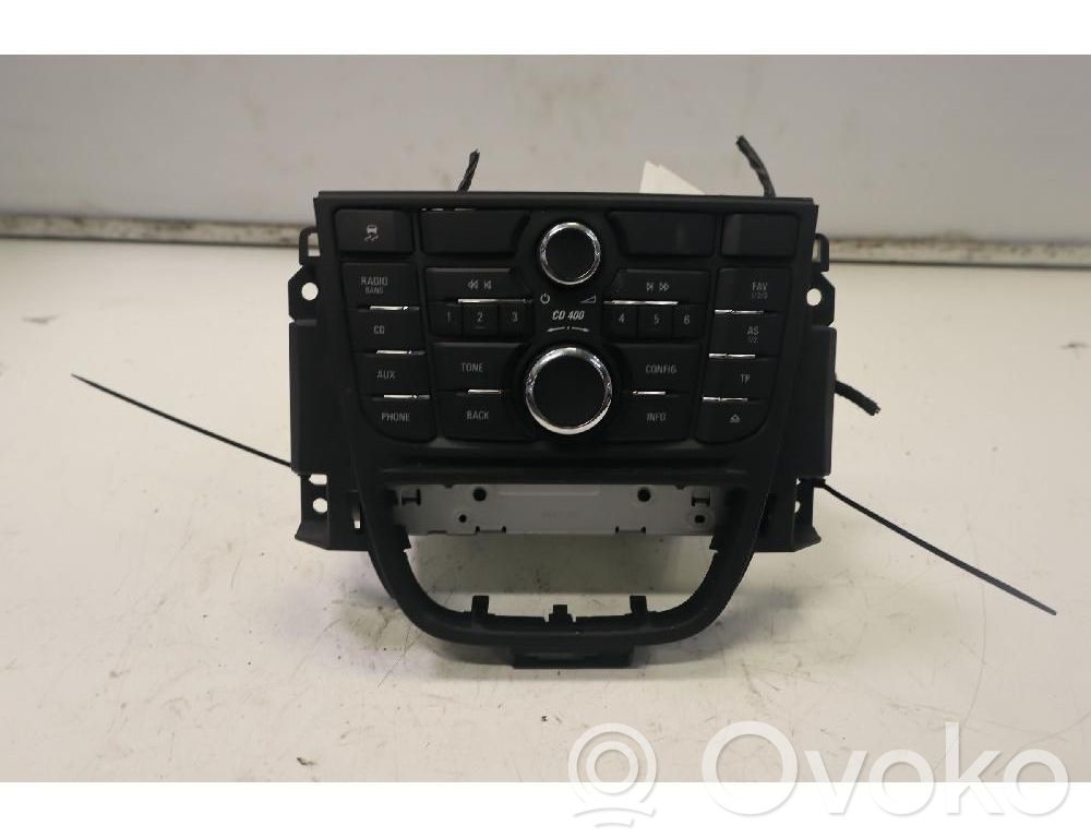 Panel / Radioodtwarzacz CD/DVD/GPS   20983513