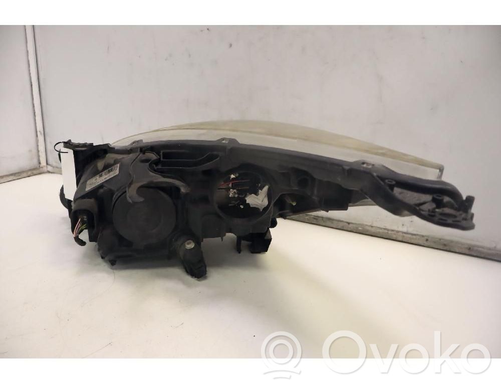 Peugeot 5008 Faro/fanale