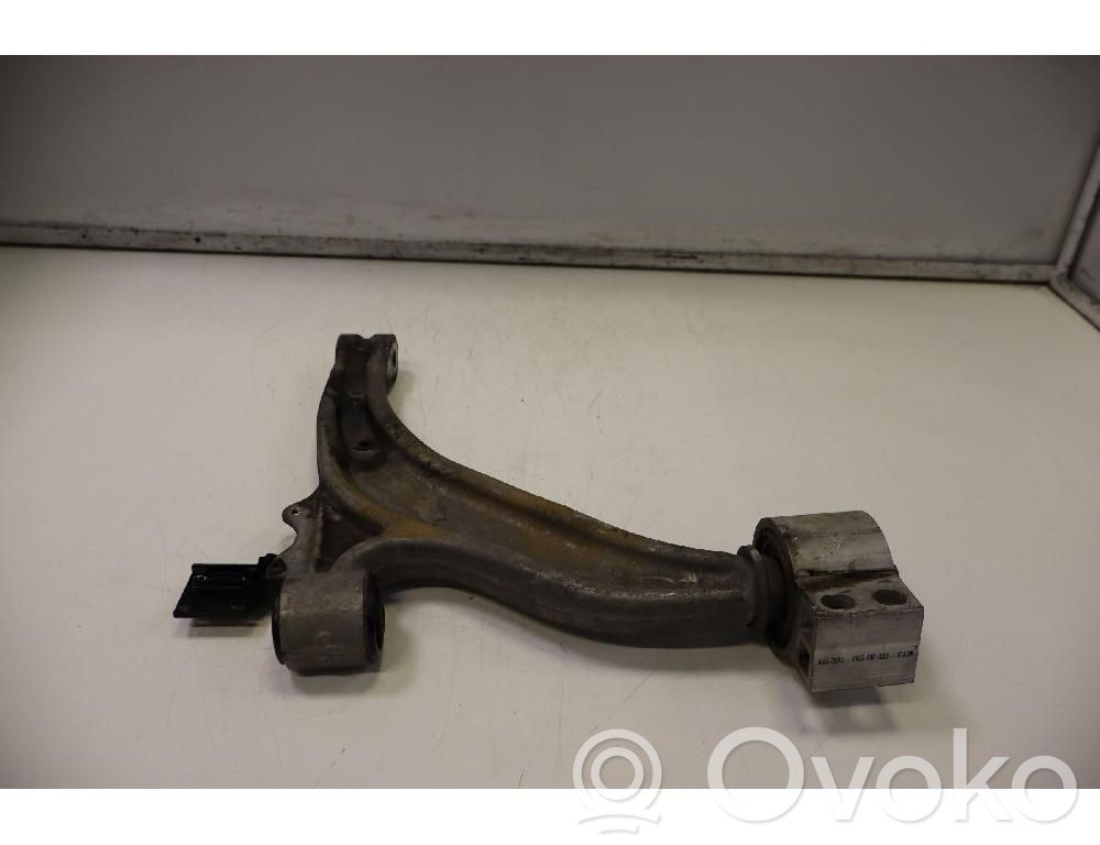 Opel Astra J Basculă inferioară față 