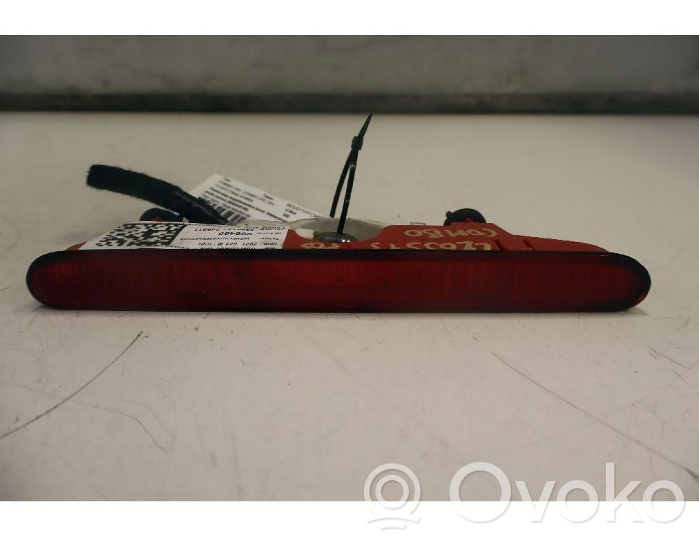 Opel Combo E Luce d’arresto centrale/supplementare