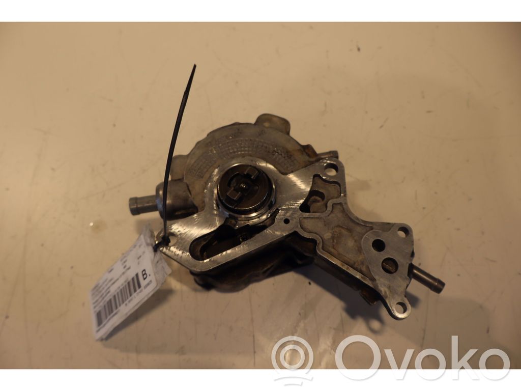 Volkswagen Golf V Pompa a vuoto