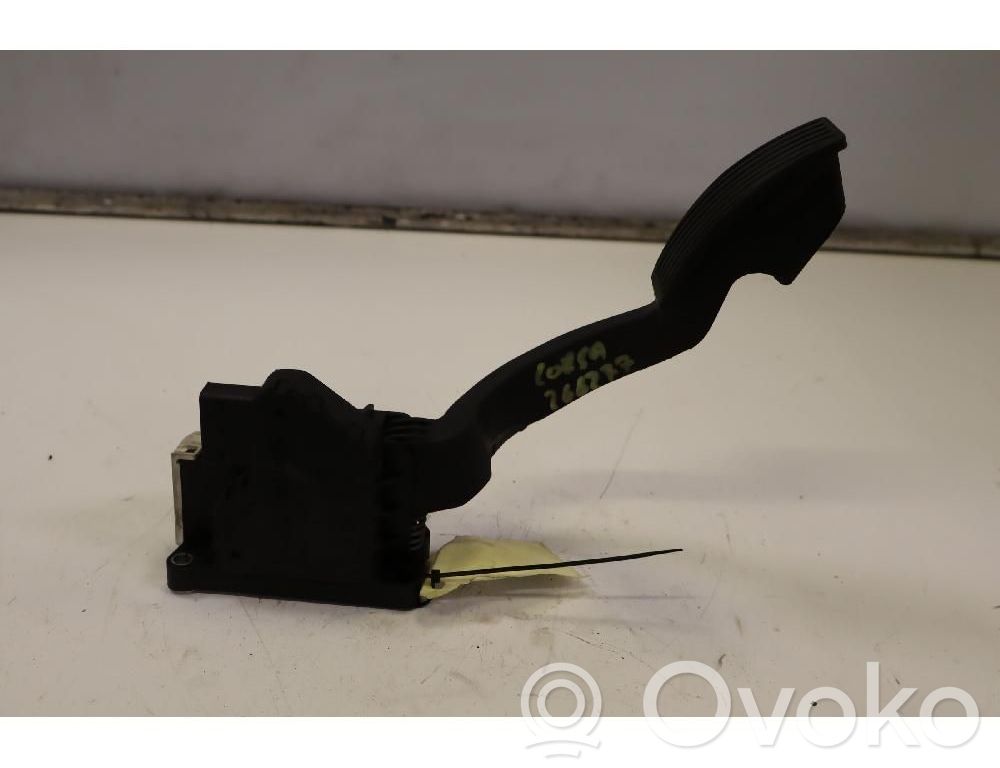 Opel Corsa E Czujnik położenia pedału gazu / przyspieszenia 