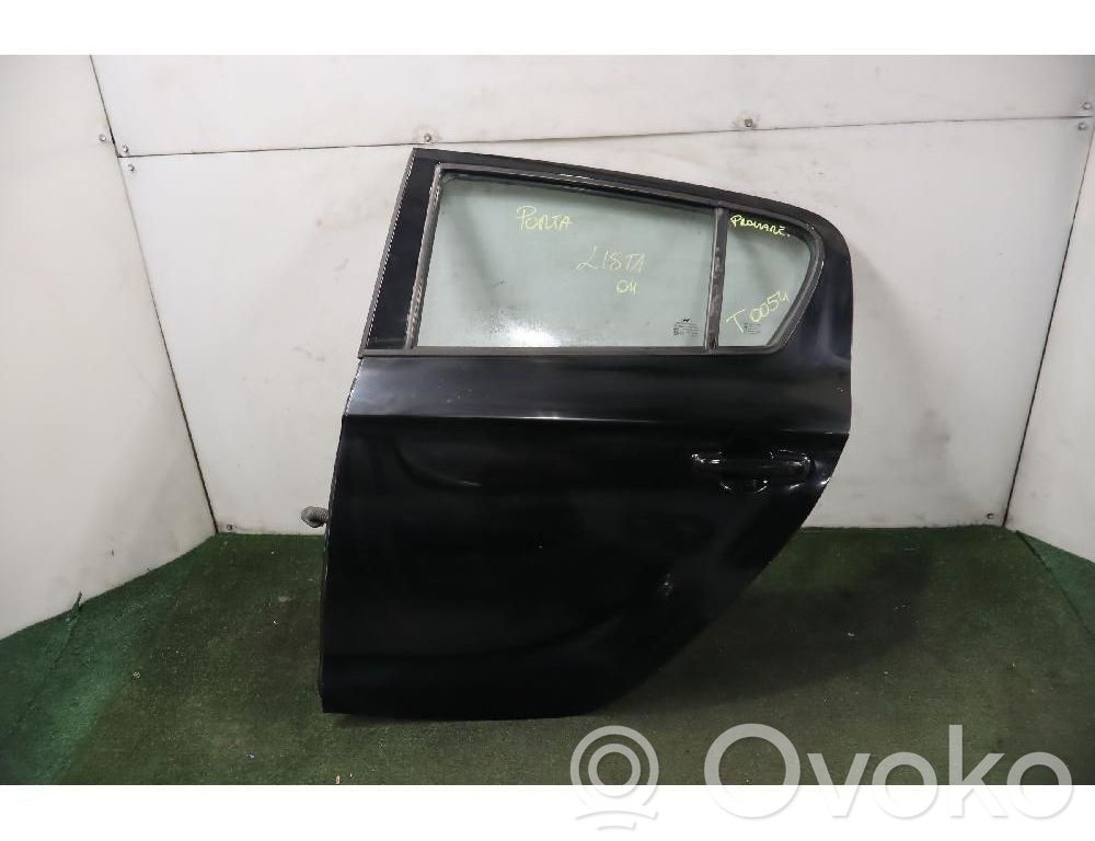 Puerta trasera   770031J010
