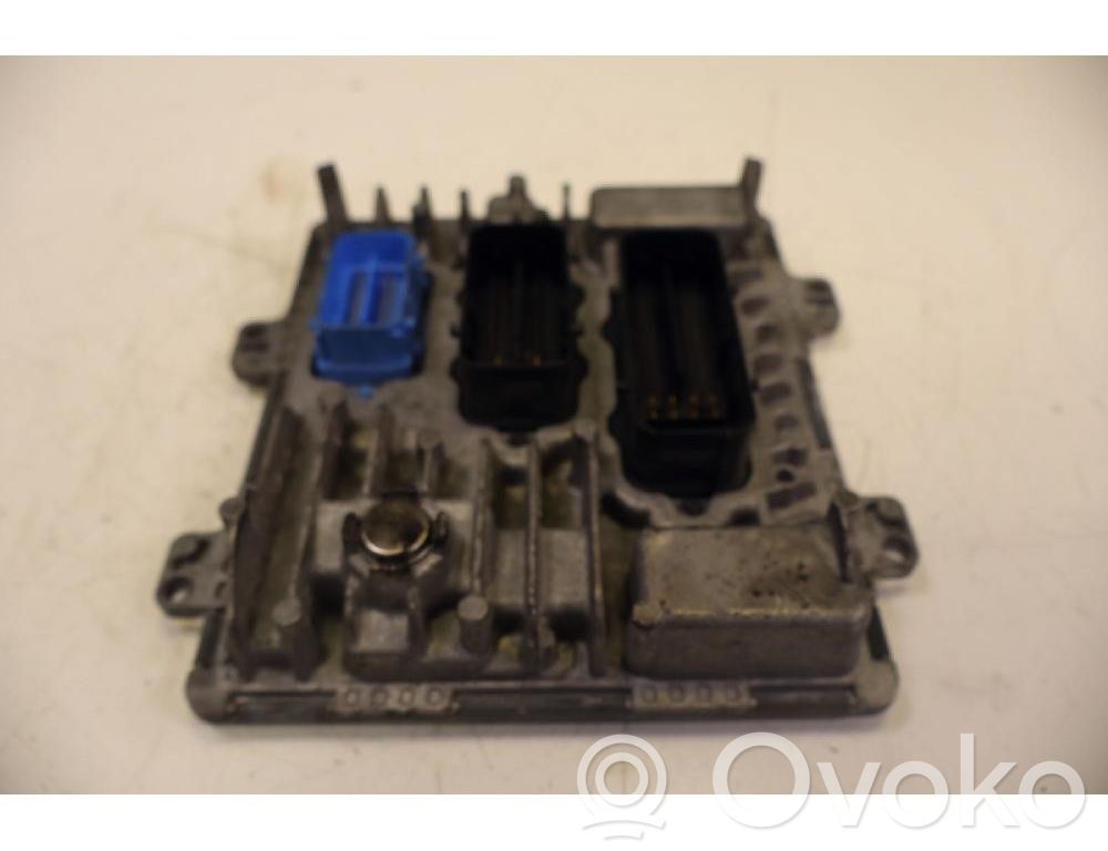 Opel Corsa E Centralina/modulo pompa dell’impianto di iniezione 