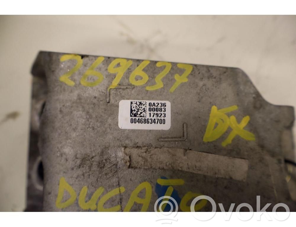 Fiat Ducato Suport tampon motor 