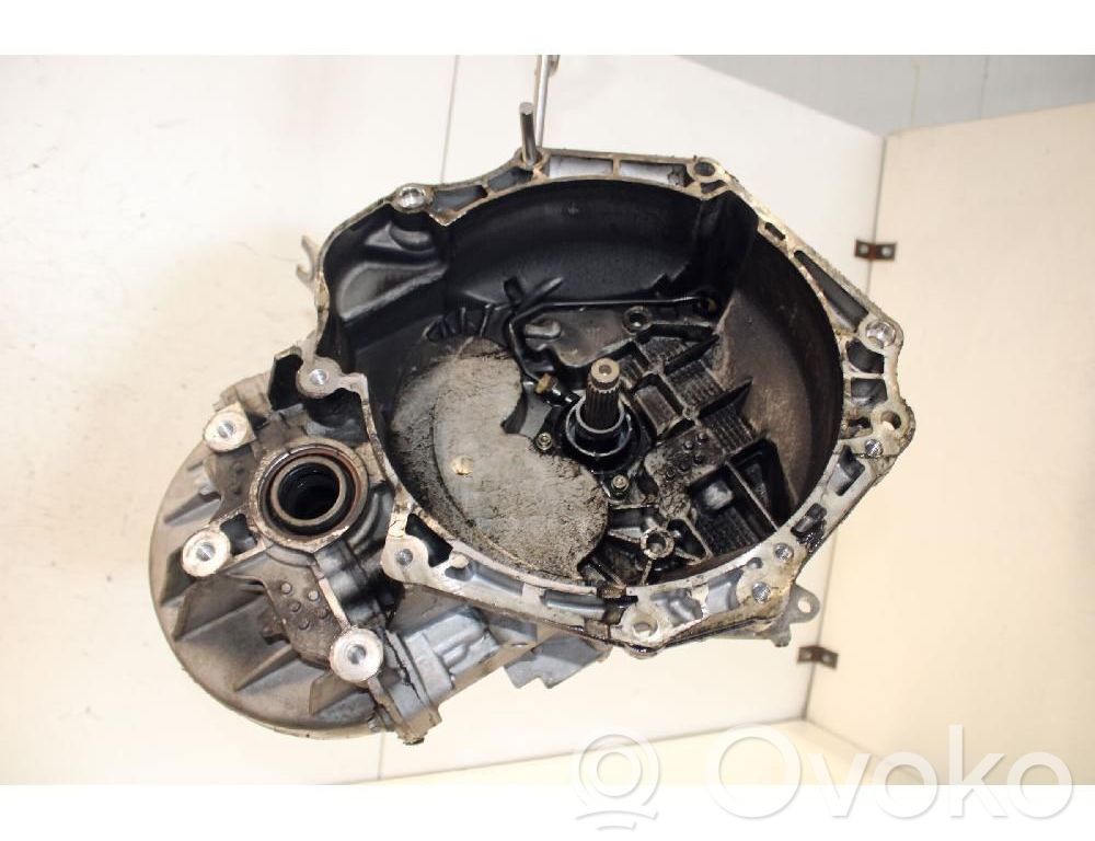 Opel Astra J Scatola del cambio manuale a 5 velocità