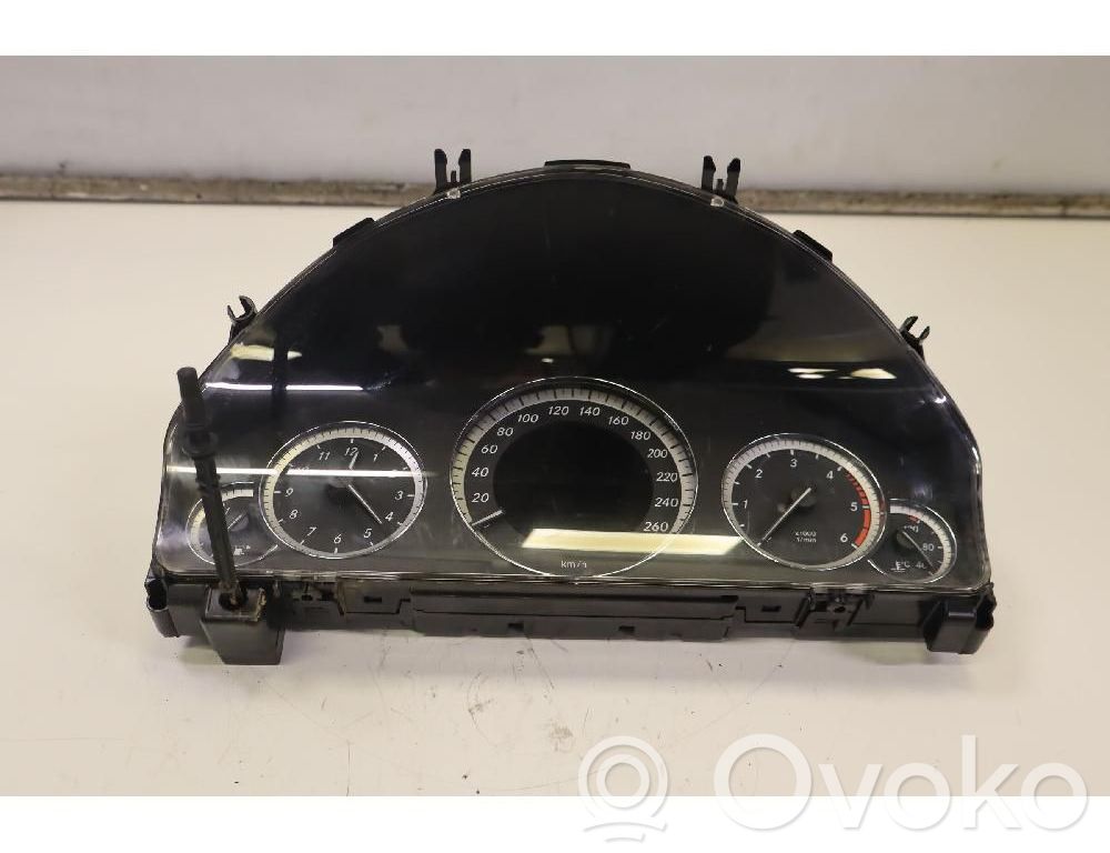 Mercedes-Benz E W212 Tachimetro (quadro strumenti)