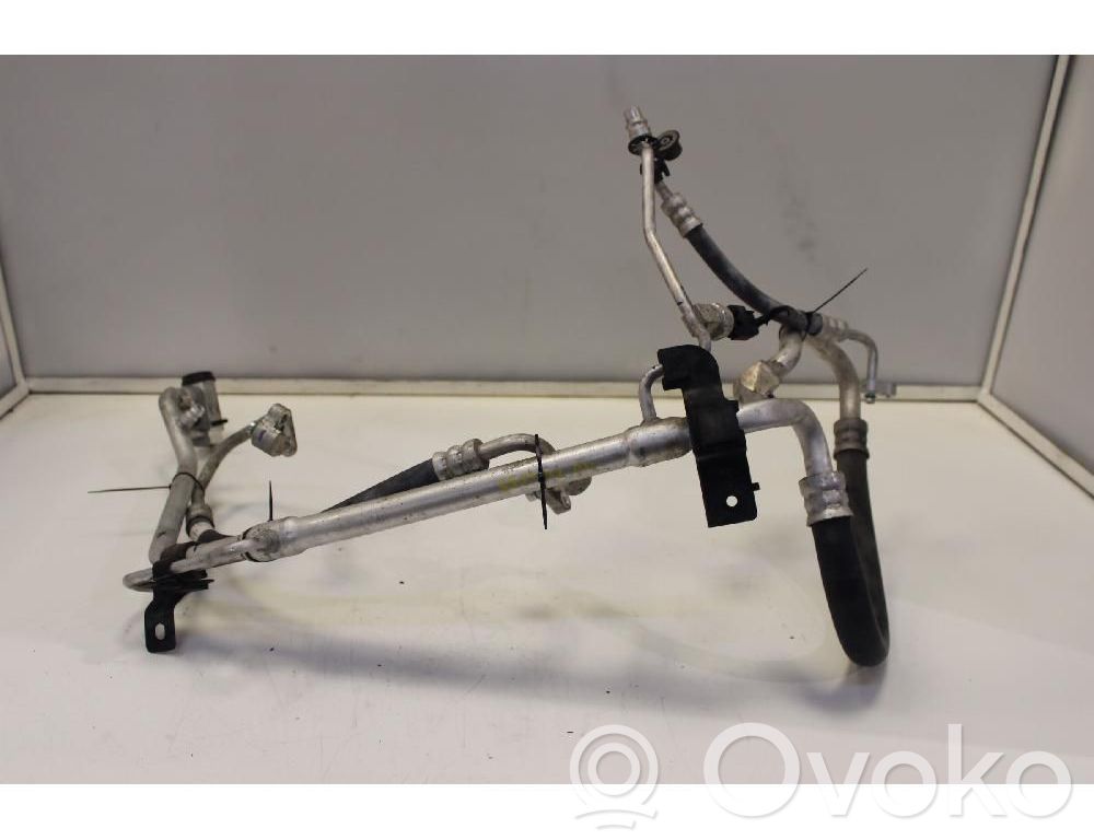 Hyundai i10 Conductă/furtun aer condiționat (A/C) 