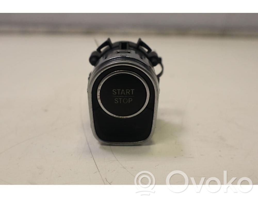 Interruptor de encendido/apagado del motor   A2439055600