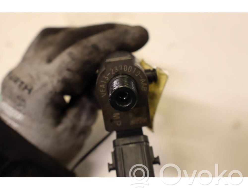 Inyector de combustible   36010045
