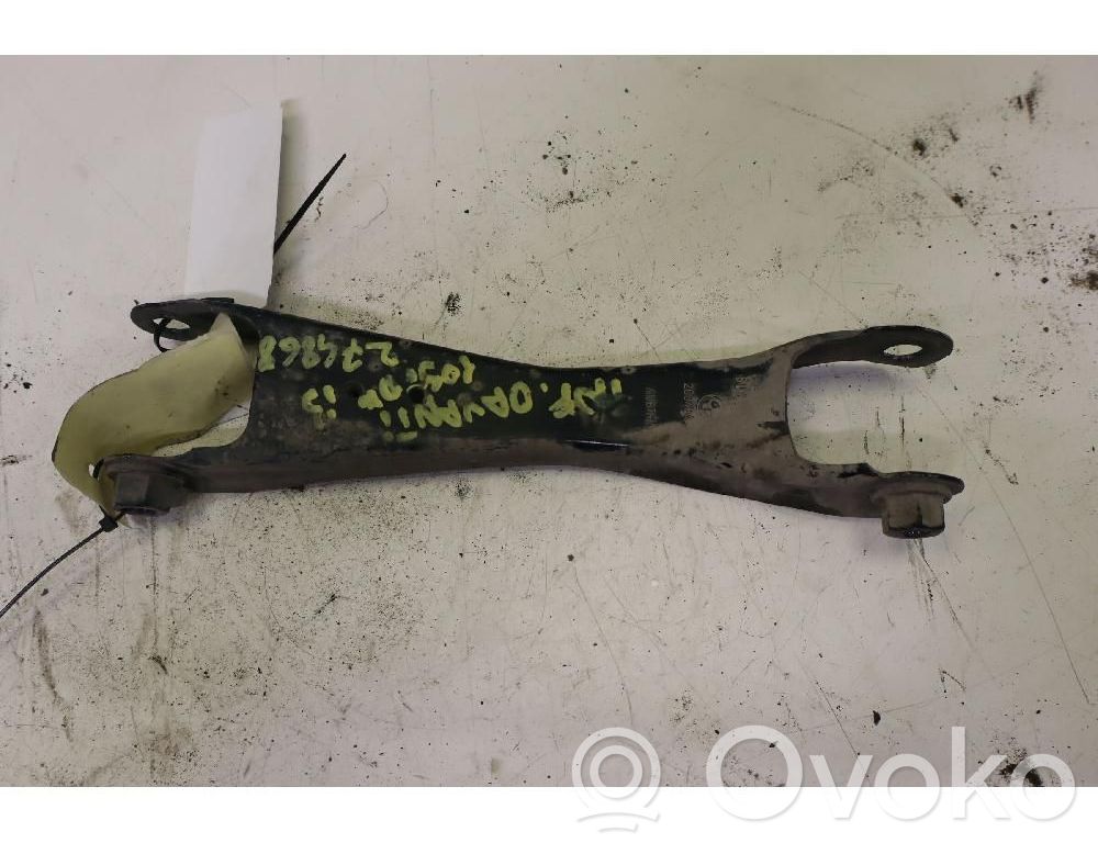 Brazo de suspensión trasero