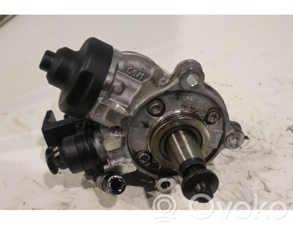BMW 1 F40 Pompa wtryskowa wysokiego ciśnienia 