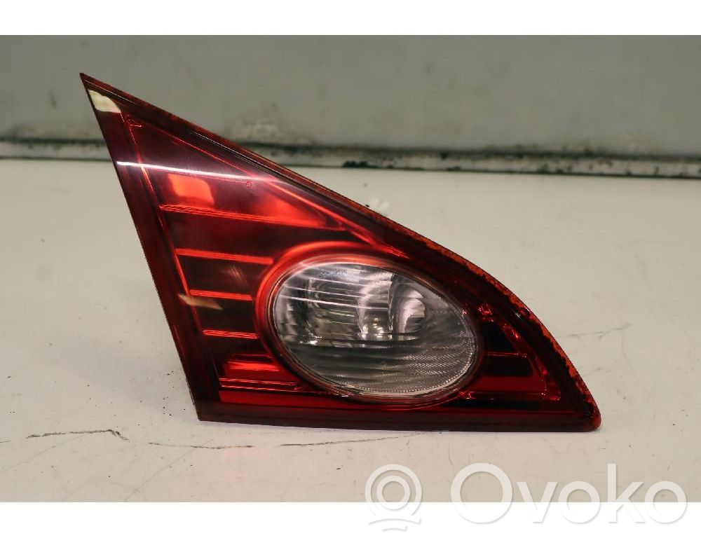 Nissan Murano Z51 Lampă spate în capacul portbagajului