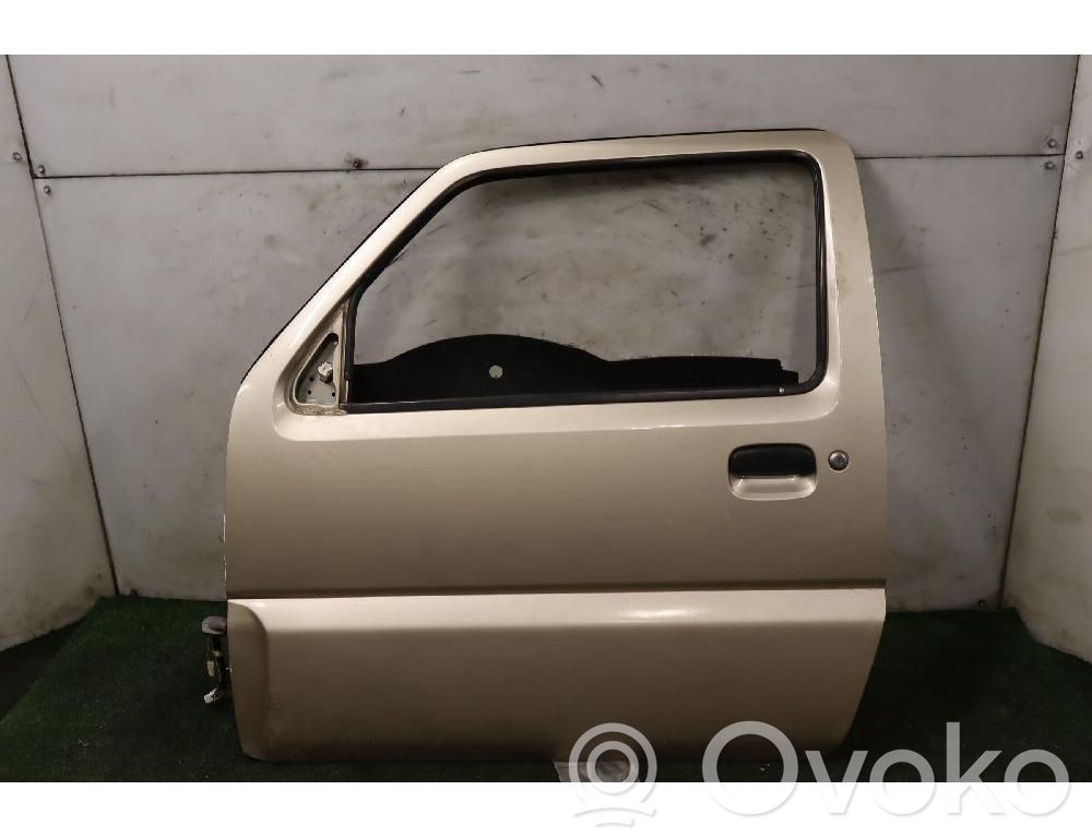 Suzuki Jimny Drzwi przednie 