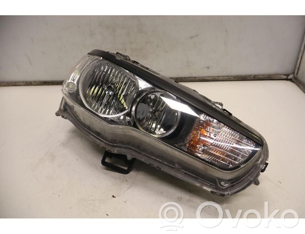 Mitsubishi Lancer VIII Lampa przednia 