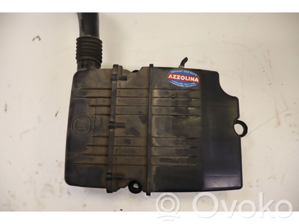 Fiat Grande Punto Obudowa filtra powietrza