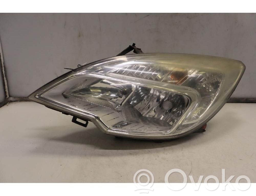 Opel Meriva B Faro/fanale