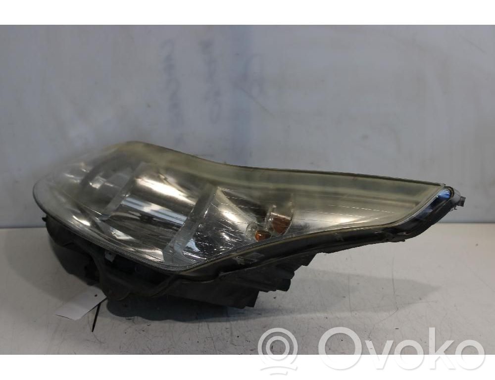 Citroen C4 I Lampa przednia 