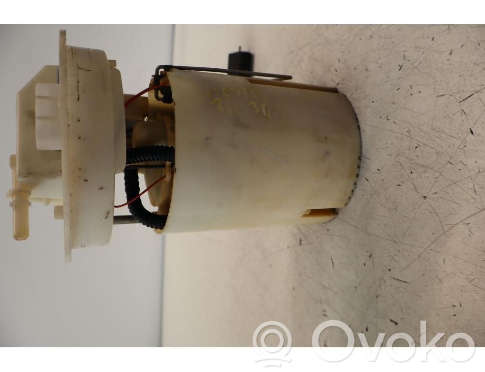 Ford Fiesta Pompă combustibil în rezervor 