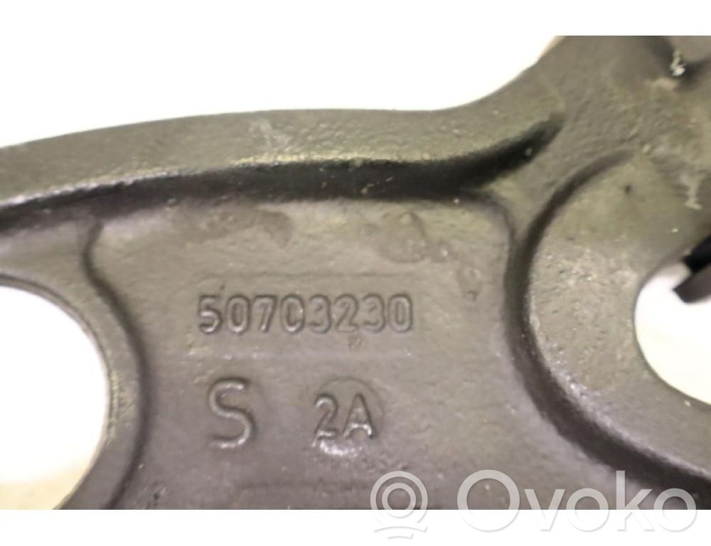 Querlenker Achsschenkel vorne   50703230